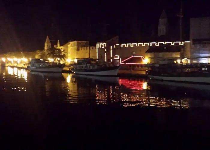 アパート Apartment Trogir City トロギール