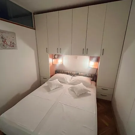 Apartment Trogir City * 特罗吉尔